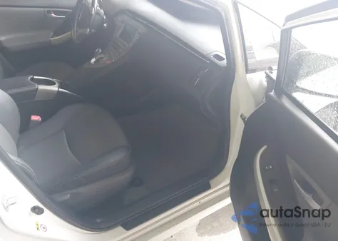 2013 Toyota Prius Five/Four/Three/Three Se/Two из США, поврежденный, VIN JTDKN3DU3D5626899